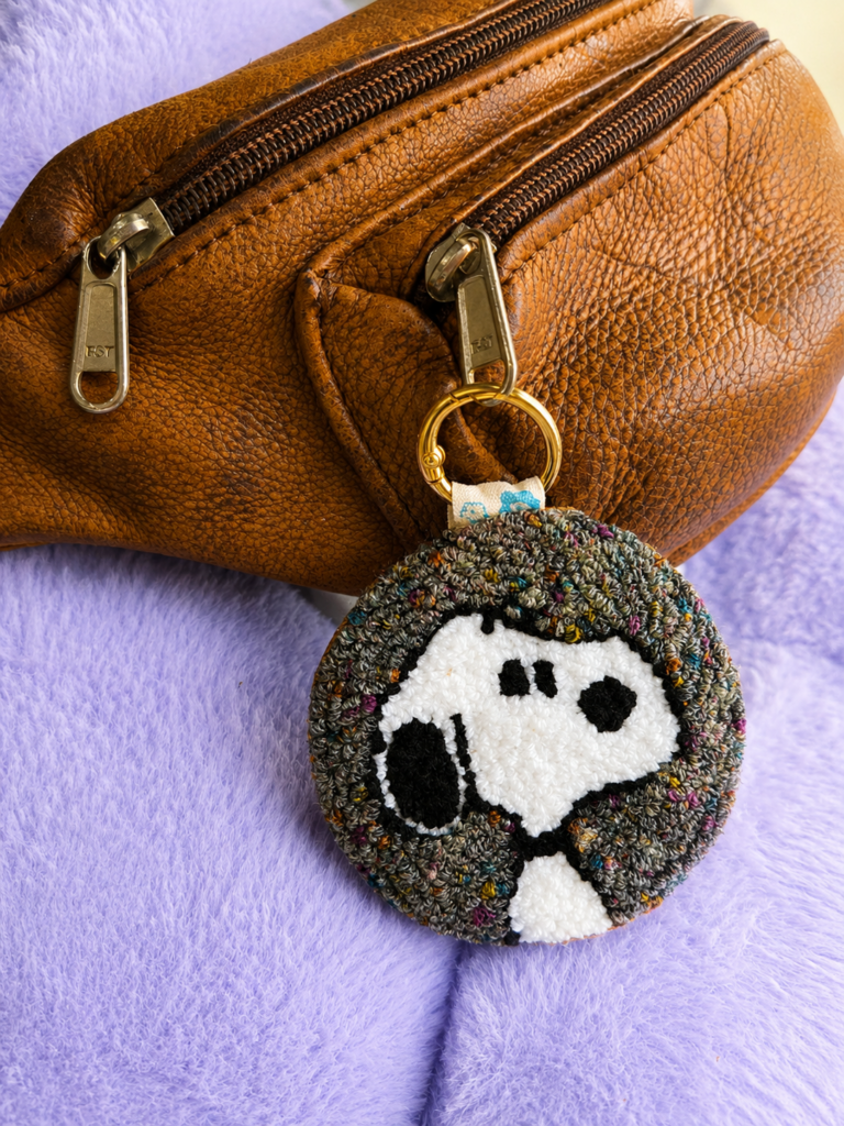 Snoopy – Grey 2-in-1 Accessory