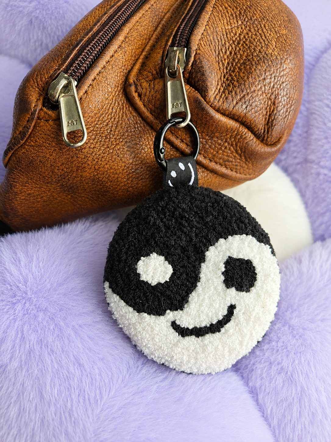 Yin Yang Smiley 2-in-1 Accessory