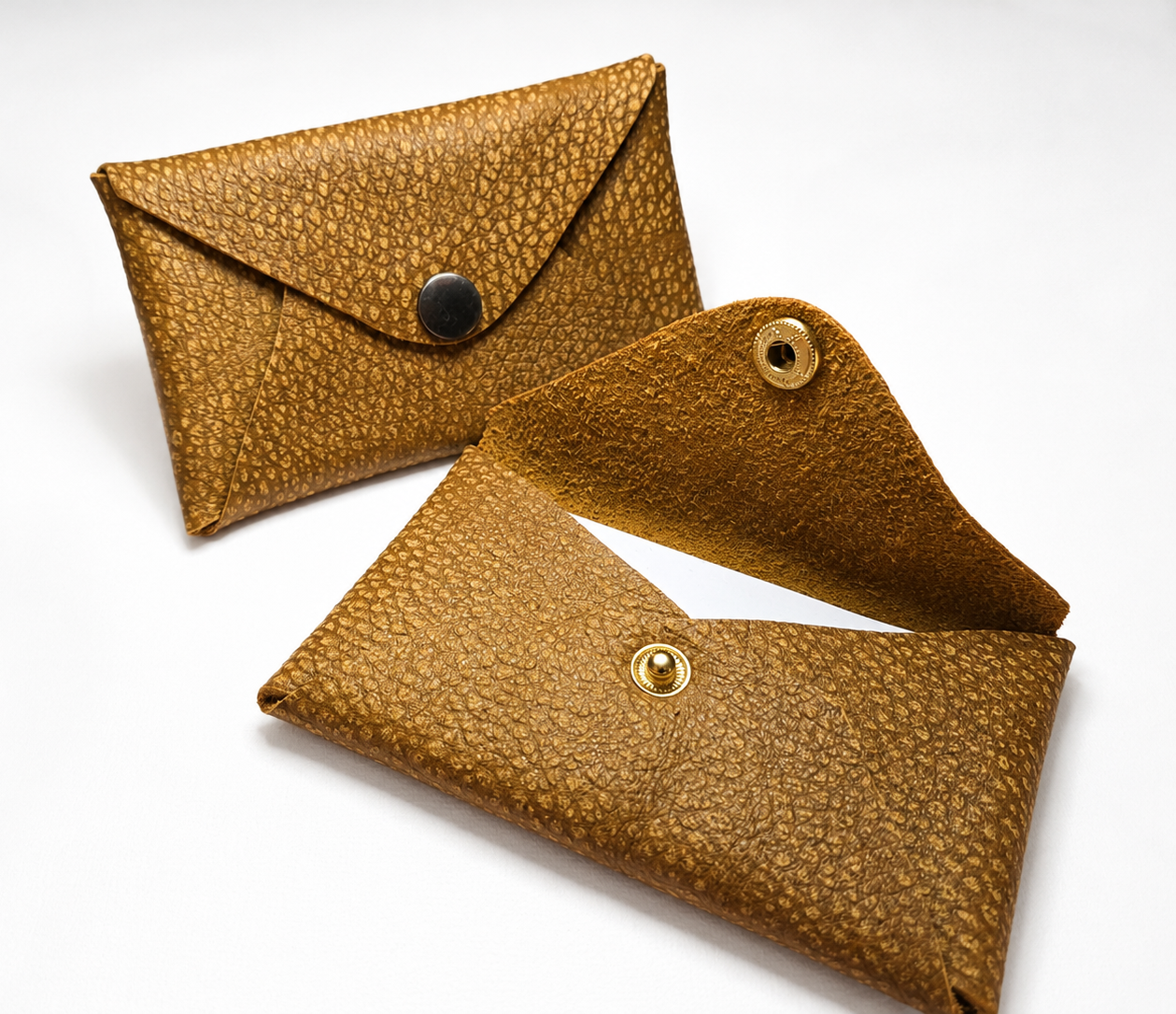 Pebble Brown No-Sew Leather Card Holder